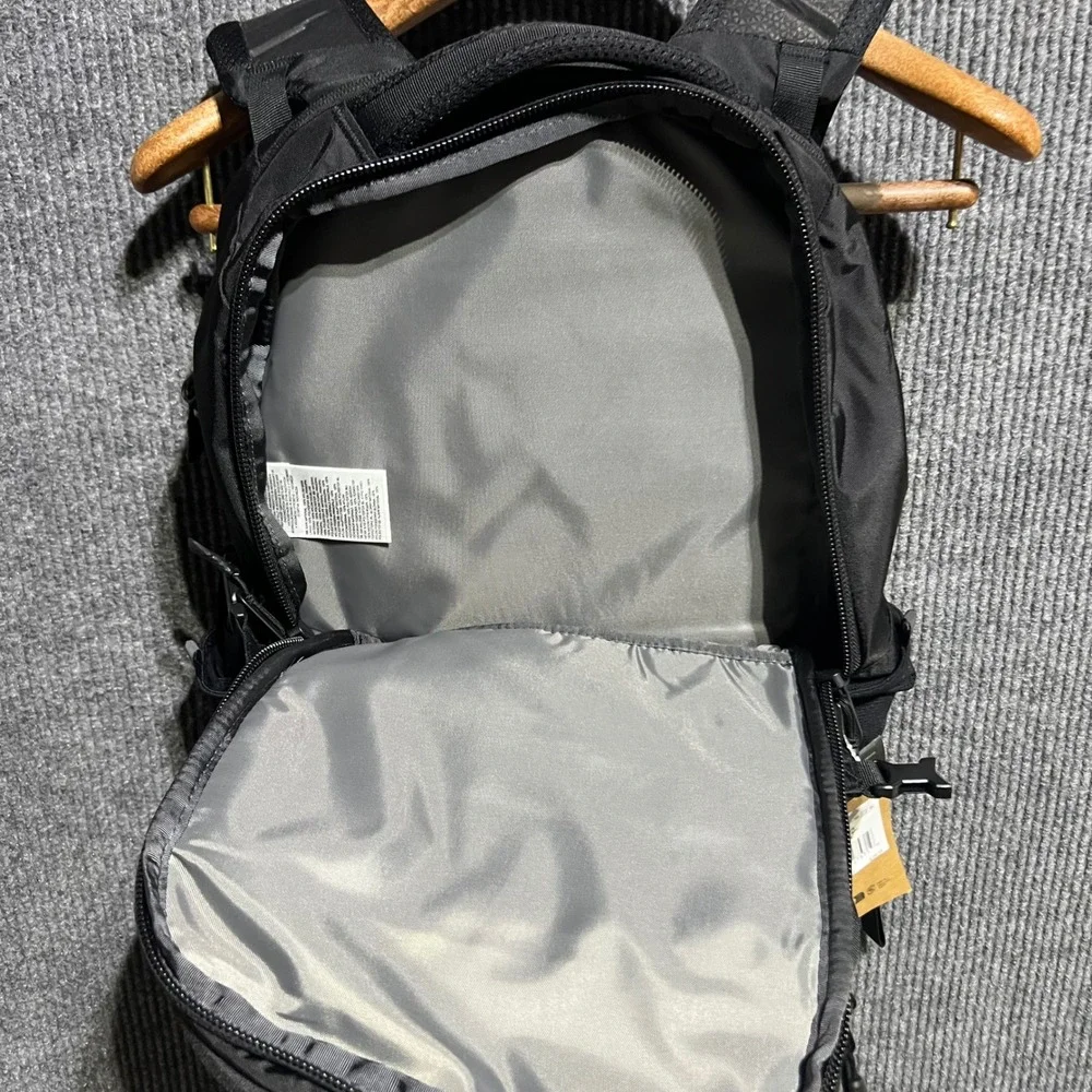 The North Face Borealis Backpack Unisex OS Black Hiking Travel NF0A5IW24H0-OS